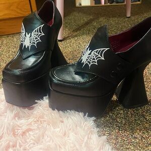 Black Platform Women Shoes with Bat Design